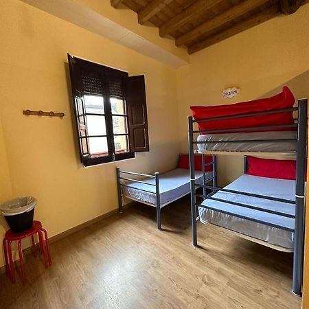 Albergue De Peregrinos Compostela 莫利纳塞卡 外观 照片