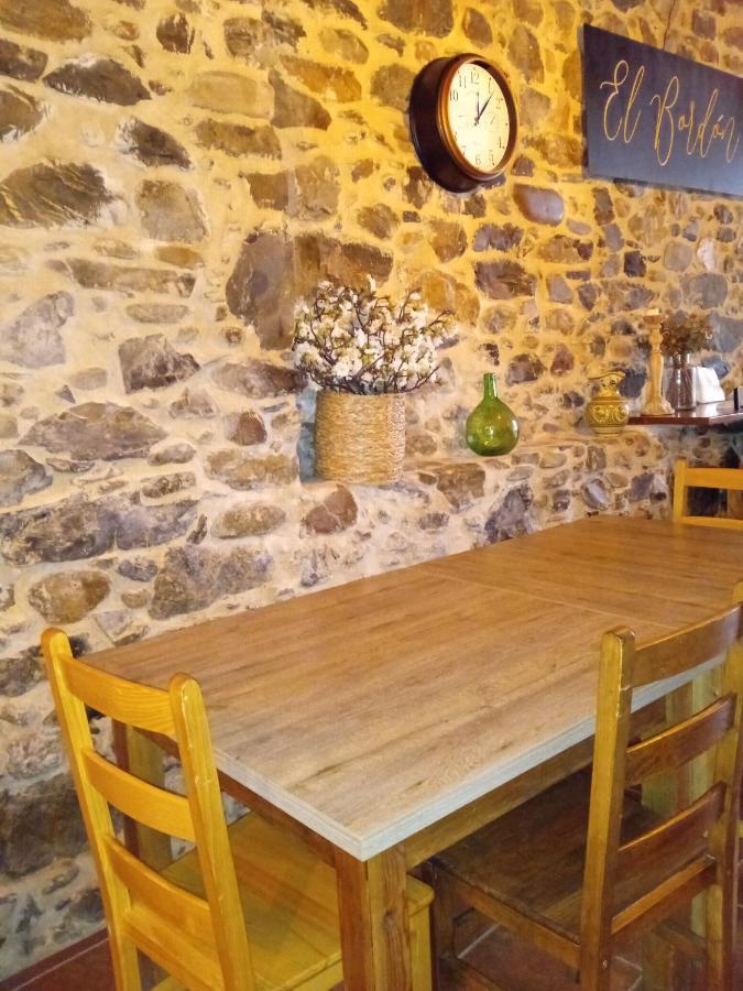 Albergue De Peregrinos Compostela 莫利纳塞卡 外观 照片
