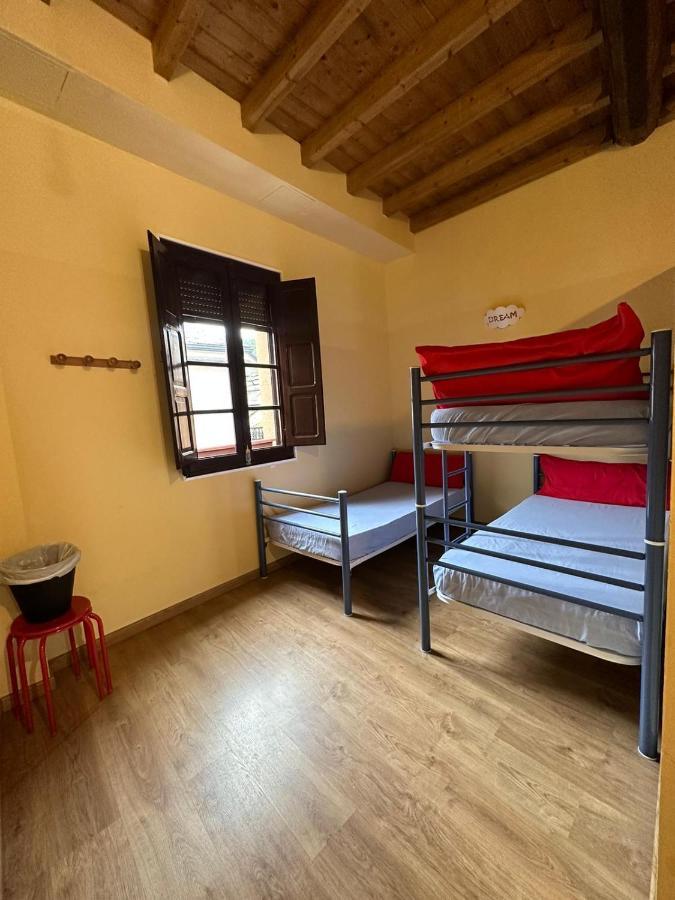 Albergue De Peregrinos Compostela 莫利纳塞卡 外观 照片